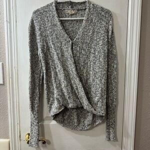 Knitted long sleeves Gray top